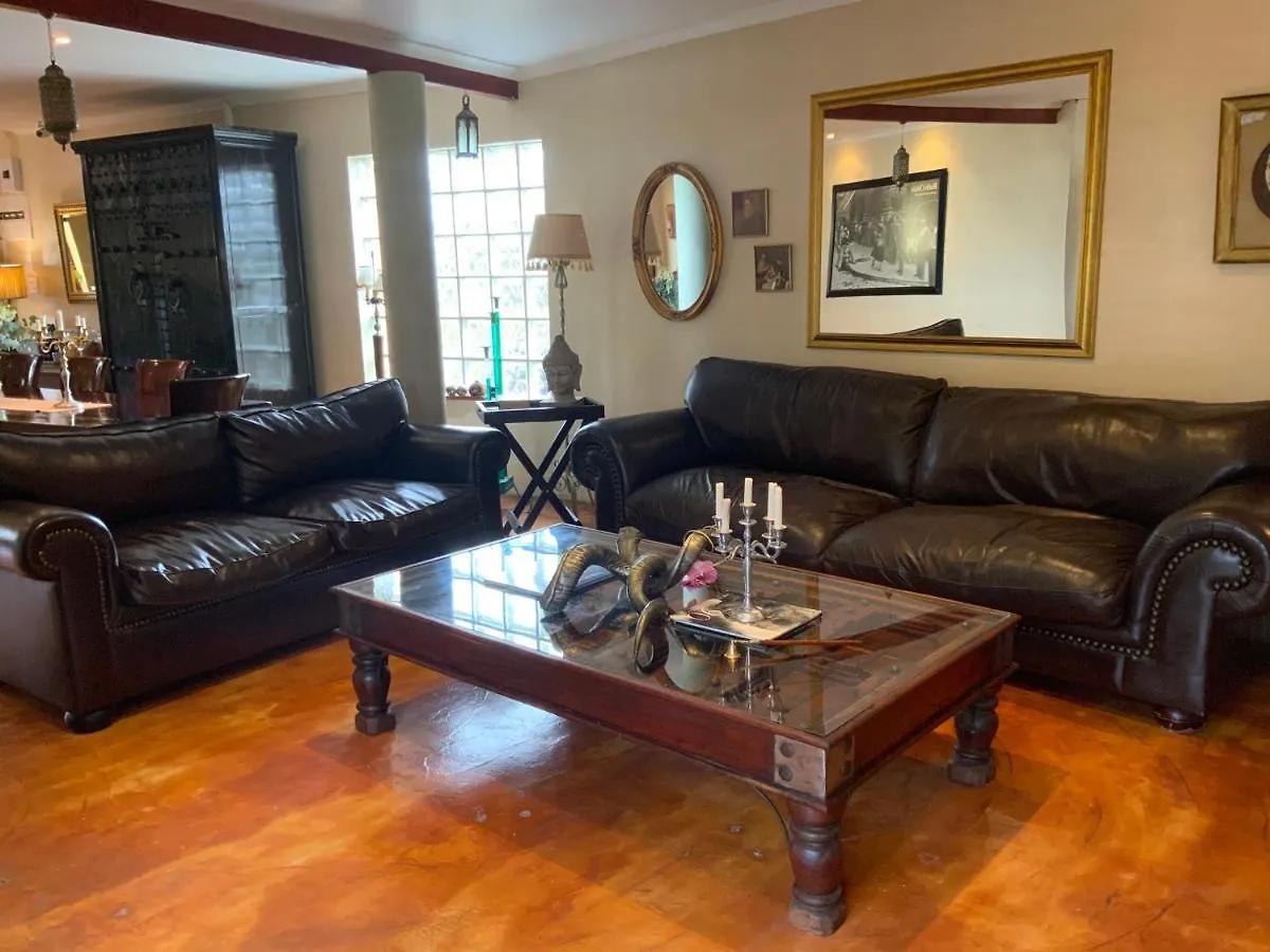 Goblin'S Mead Hotel Edgemead Guest house