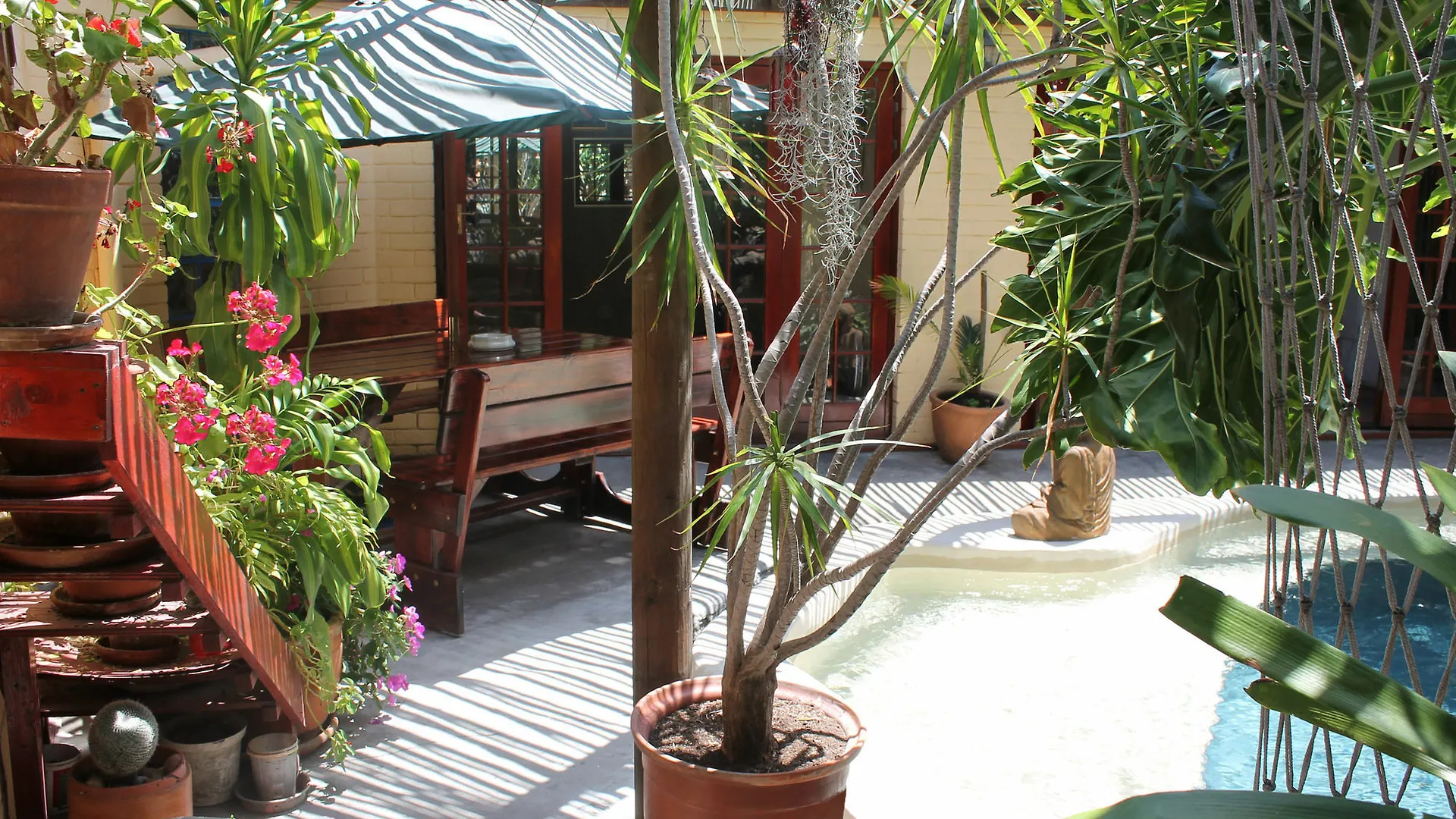 Goblin'S Mead Hotel Edgemead 3*,